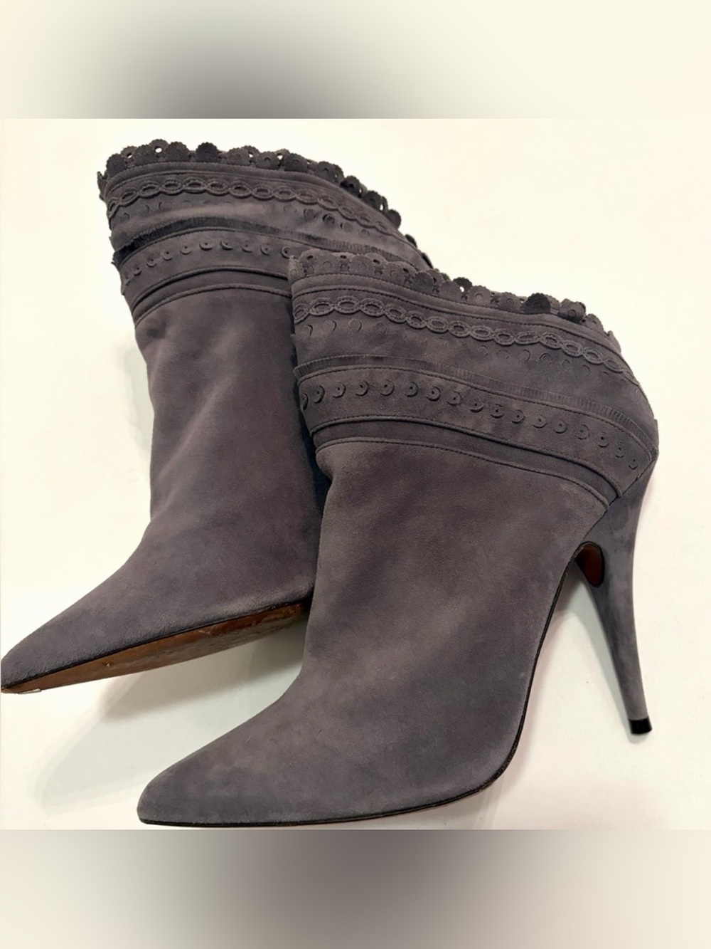 Tabitha Simmons Shoes Boots Harmony Laser Cut
Suede Ankle Booties Gray size 9.5